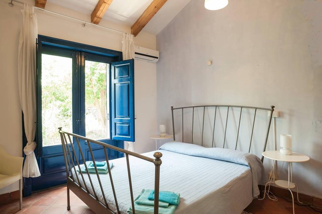 Apartamento Come In Sicily La Pietra Monaca Acireale Habitación foto