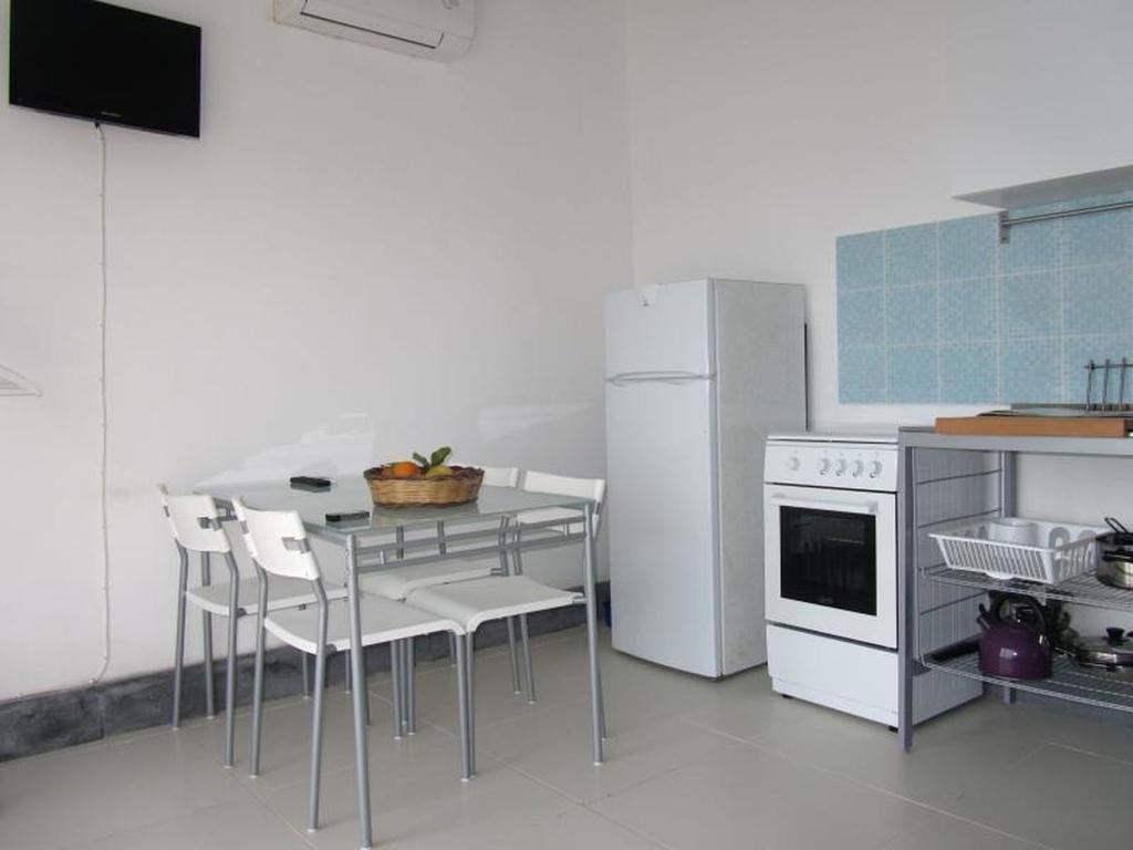 Apartamento Come In Sicily La Pietra Monaca Acireale Habitación foto